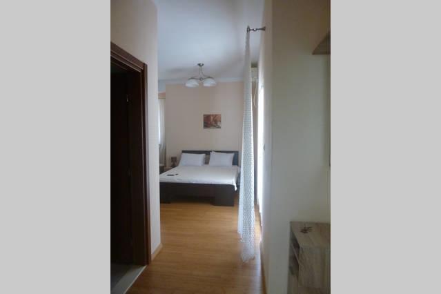Roman Gardens Studio Apartment ريسان المظهر الخارجي الصورة