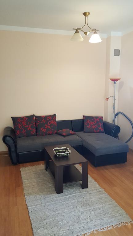 Roman Gardens Studio Apartment ريسان المظهر الخارجي الصورة