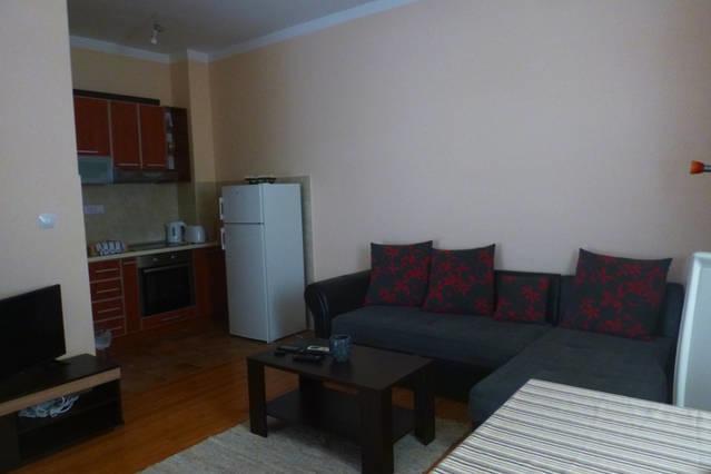Roman Gardens Studio Apartment ريسان المظهر الخارجي الصورة