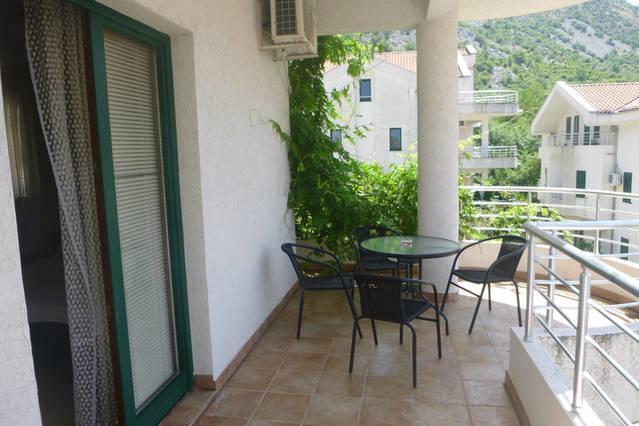 Roman Gardens Studio Apartment ريسان المظهر الخارجي الصورة